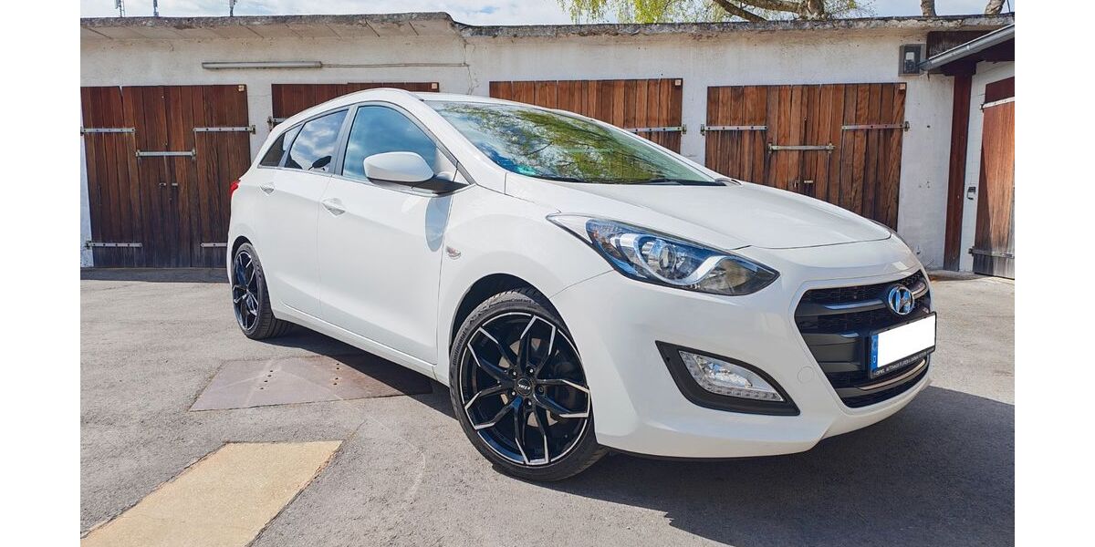 Hyundai i30 169.000 km 8.500 &euro; Essen 45147