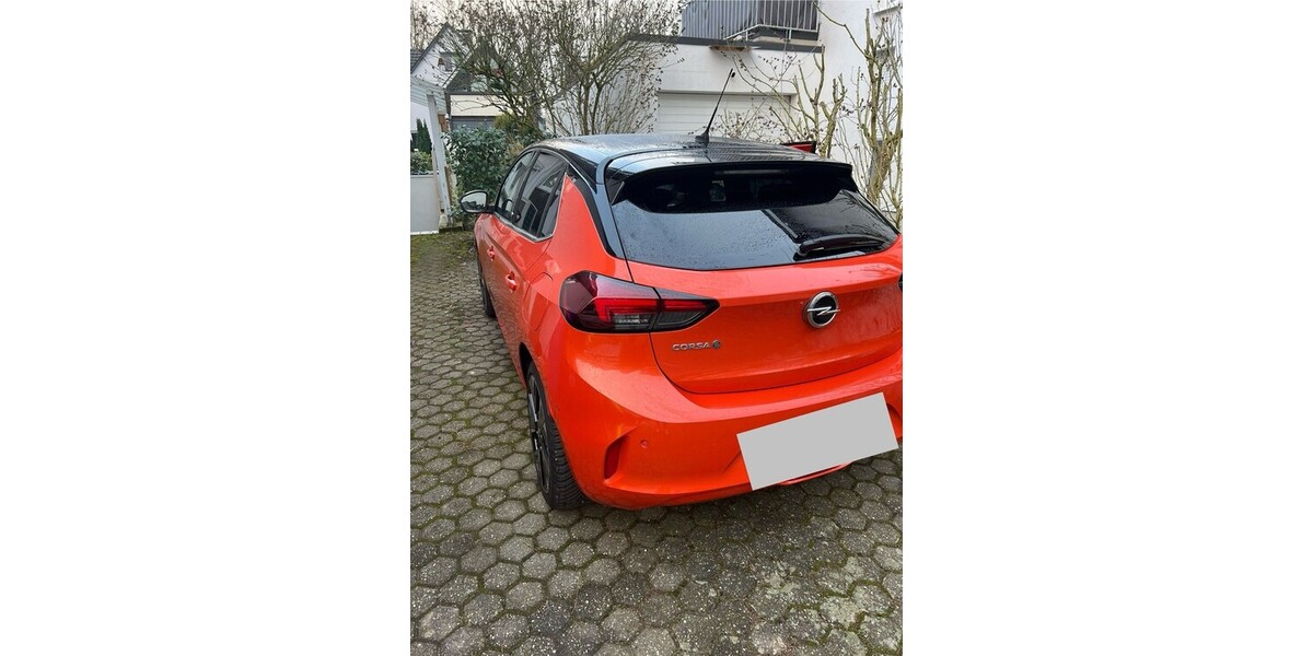 Opel Corsa E 42.300 km 15.500 € Bonn 53111
