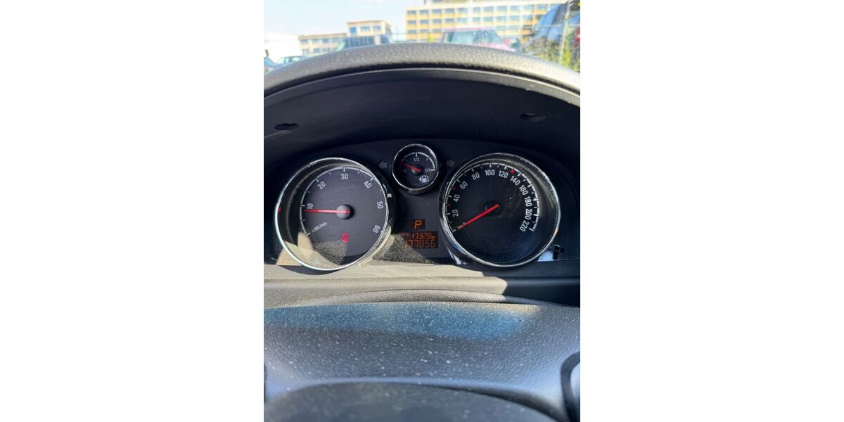 Opel Antara 177.854 km 5.200 &euro; Nürnberg 90443