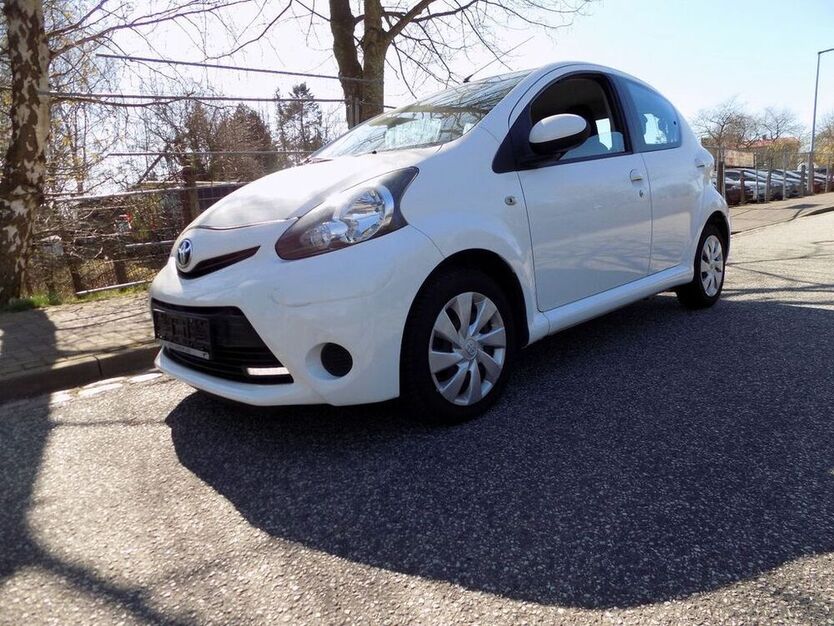 Aygo (X)