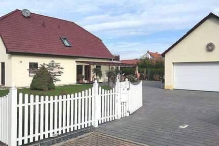Haus Erfurt Töttleben - 9 Zimmer, 292 m&sup2;, 855.000&euro; | Angebot:25628678