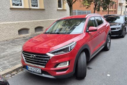 Hyundai TUCSON 60.000 km 16.000 € Nürnberg 90459