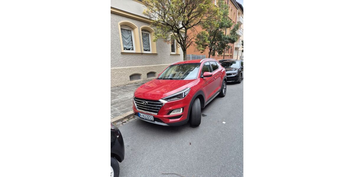 Hyundai TUCSON 60.000 km 16.000 € Nürnberg 90459