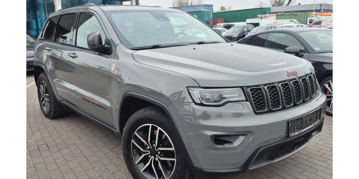 Jeep Grand Cherokee 200.000 km 16.999 &euro; Achim 28832