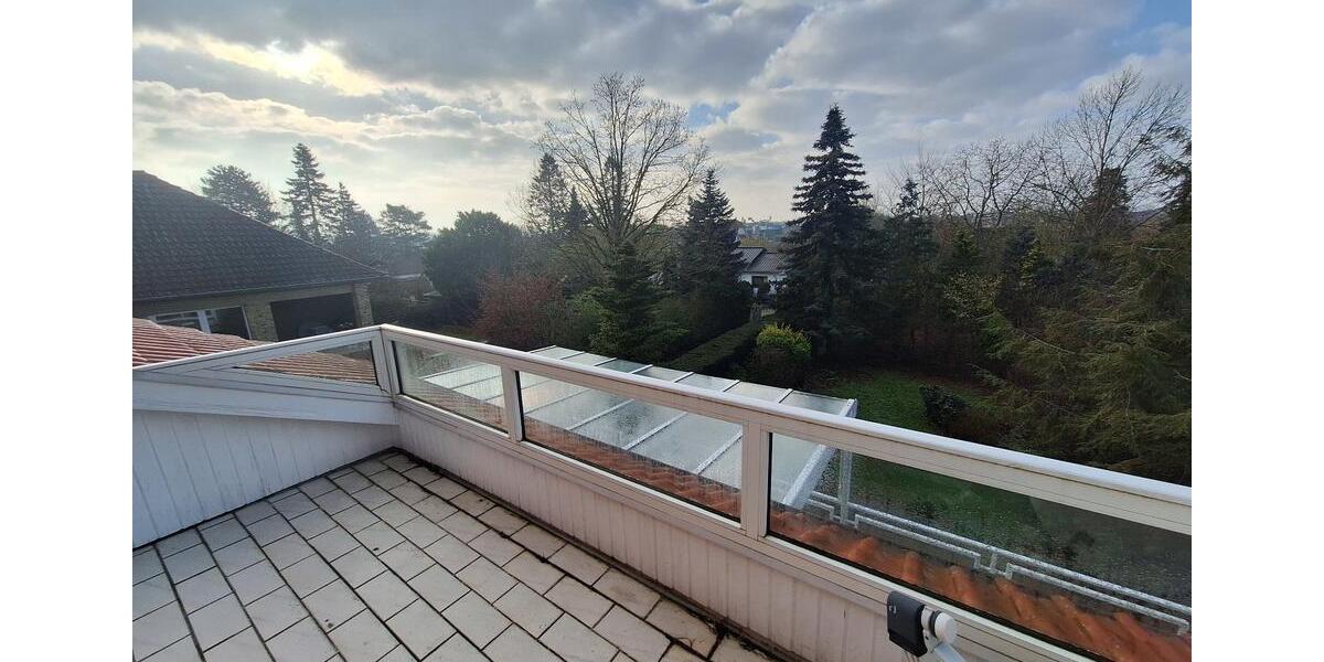 Einfamilienhaus Helmstedt - 10 Zimmer, 221 m&sup2;, 350.000&euro; | Angebot:27084827