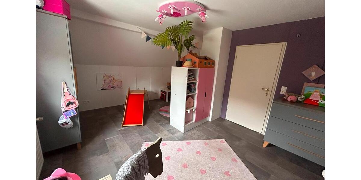 Einfamilienhaus Zweibrücken - 10 Zimmer, 250 m&sup2;, 429.000&euro; | Angebot:26962755
