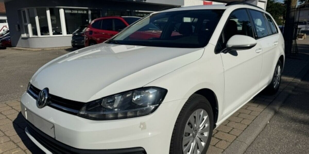 VW Golf Variant 1.6 TDI DSG Trendline Start-Stopp 196.200 km 7.990 &euro; Neckarsulm 74172