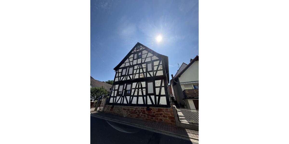 Einfamilienhaus Gründau - 6 Zimmer, 174 m&sup2;, 189.000&euro; | Angebot:26359555