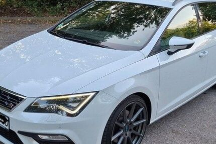 Seat Leon 97.200 km 13.600 &euro; Rutesheim 71277