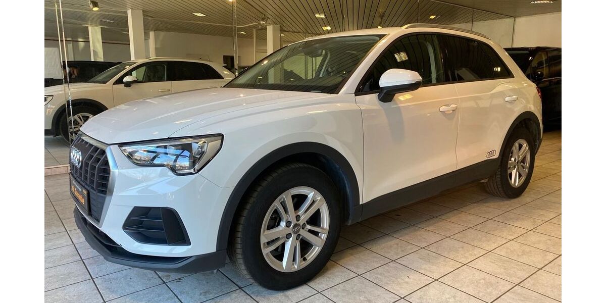 Audi Q3 148.868 km 17.950 &euro; Berlin 12349