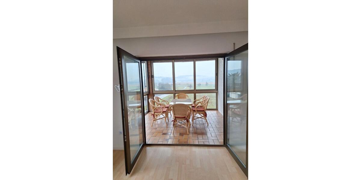 Etagenwohnung Solms - 3.5 Zimmer, 125 m&sup2;, 1.000&euro; | Angebot:26314672
