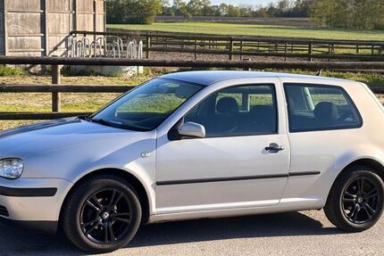 VW Golf 98.000 km 2.990 &euro; Emsbüren 48488