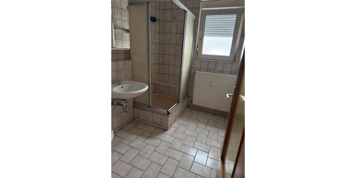 Erdgeschoßwohnung Büren - 3 Zimmer, 85 m&sup2;, 595&euro; | Angebot:26272567