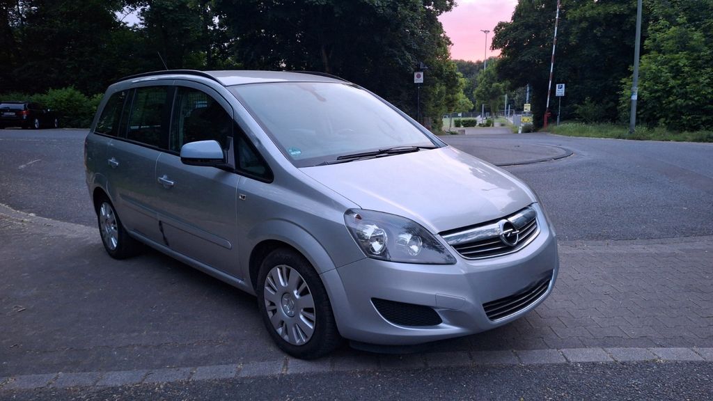 Opel Zafira 139.000 km 4.000 &euro; Dinslaken 46537