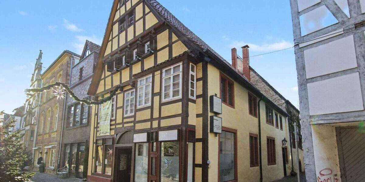 Wohn und Geschäftshaus in bester Innenstadtlage von Lemgo mit Balkon und 2 Stellplätzen 7 zimmer