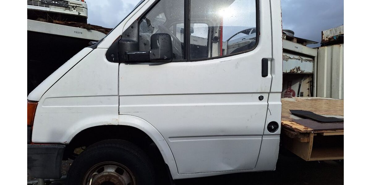 Ford Transit 141.000 km 650 &euro; Neuhof/Dorfborn 36119
