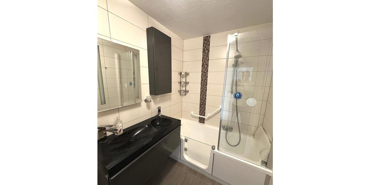 Etagenwohnung Saarbrücken Neue Bremm - 1 Zimmer, 68 m&sup2;, 125.000&euro; | Angebot:26997205