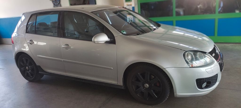 VW Golf 194.000 km 4.800 &euro; Mittelbrüden 71549