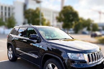 Jeep Grand Cherokee 246.000 km 8.000 &euro; Frankfurt 65936