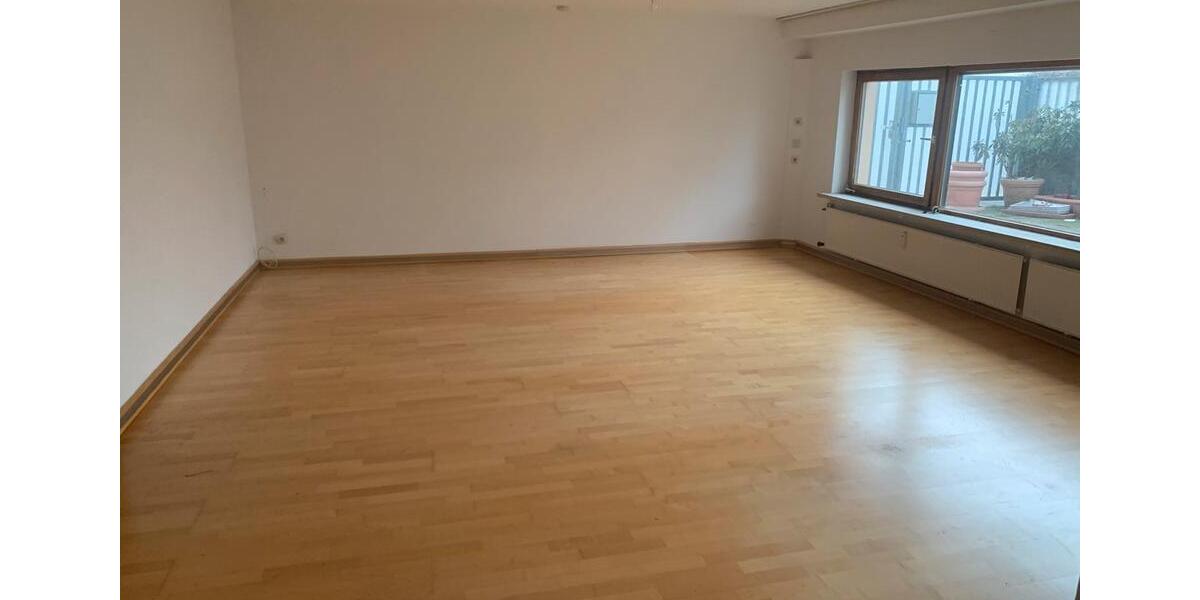 Etagenwohnung Kronberg im Taunus - 2 Zimmer, 79 m&sup2;, 795&euro; | Angebot:24964620