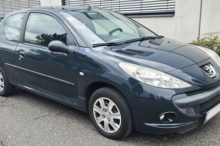 Peugeot 206 147.100 km 2.600 &euro; Düsseldorf 40589