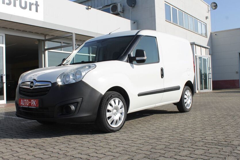 Opel Combo 118.447 km 4.990 € Staßfurt 39418