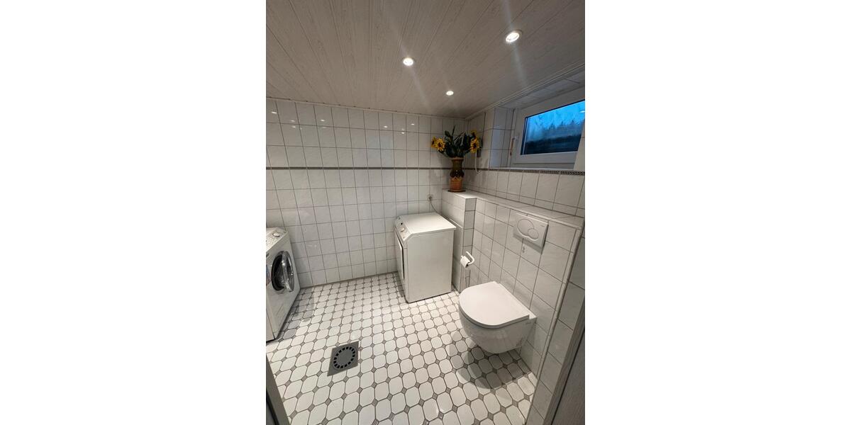 Reihenhaus Frankfurt am Main Mitte-West - 3 Zimmer, 82 m&sup2;, 1.650&euro; | Angebot:25514699