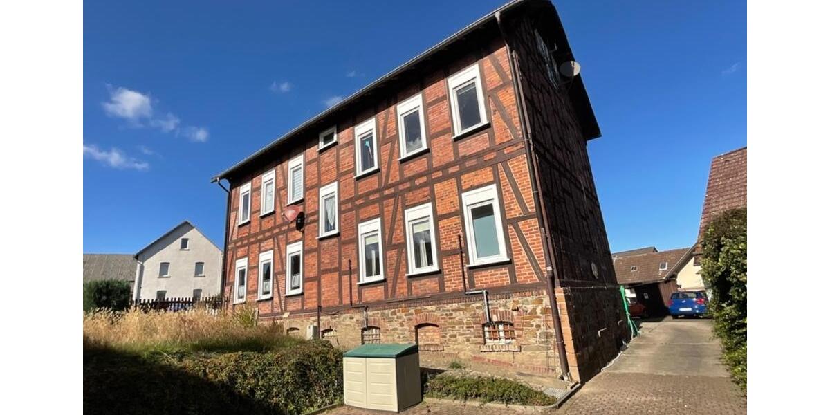 Etagenwohnung Biebertal - 4 Zimmer, 110 m&sup2;, 1.000&euro; | Angebot:26351455