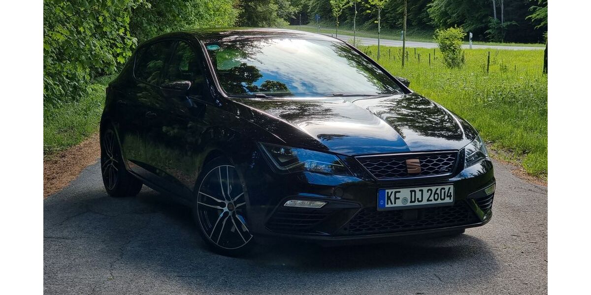 Seat Leon 94.949 km 21.800 &euro; Kaufbeuren 87600