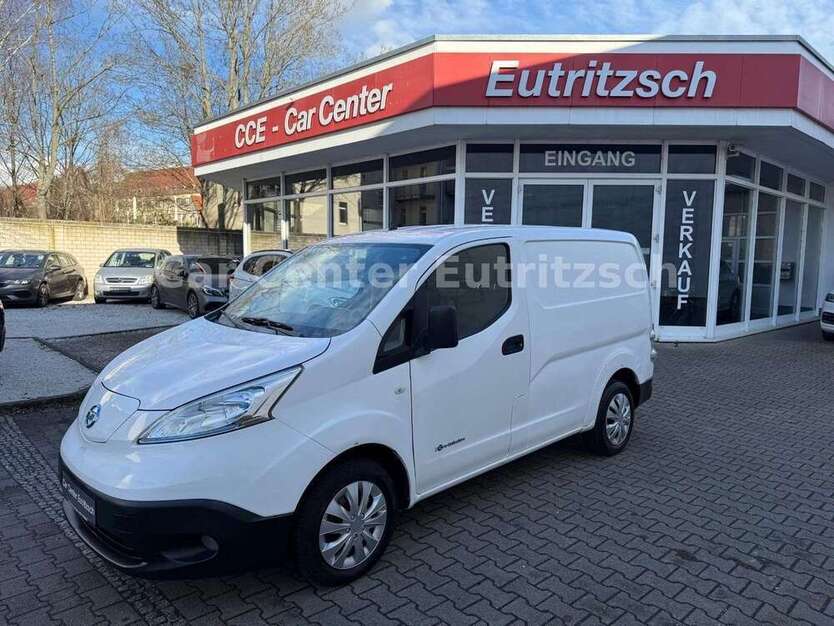 NV200