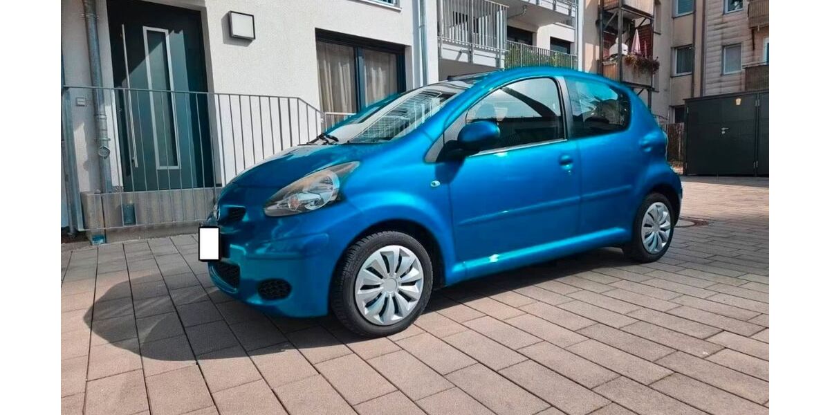 Toyota Aygo (X) 121.000 km 1.700 &euro; Nürnberg 90429