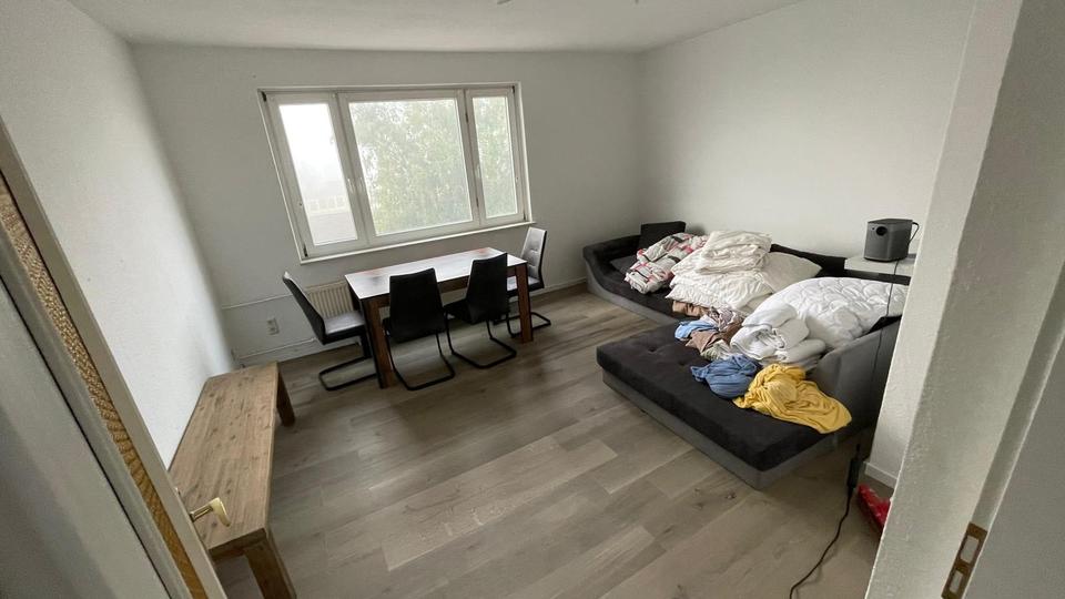 Dachgeschoßwohnung Wesenberg - 3 Zimmer, 56 m&sup2;, 680&euro; | Angebot:26130179