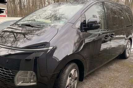 Hyundai STARIA 136.000 km 33.500 &euro; Detmold 32760