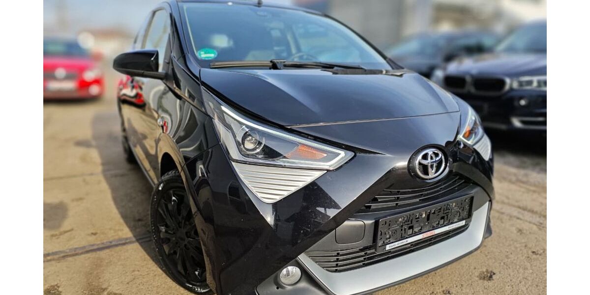Toyota Aygo (X) 106.000 km 8.700 &euro; Kolbermoor 83059