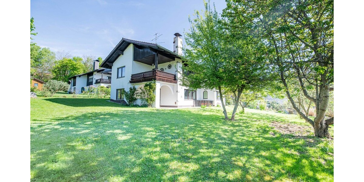 Zweifamilienhaus in guter Lage, größtenteils saniert - Zweifamilienhaus Stamsried | Angebot:25072865