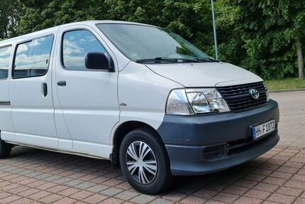 Toyota Hiace 260.000 km 12.900 &euro; Hamburg 22045