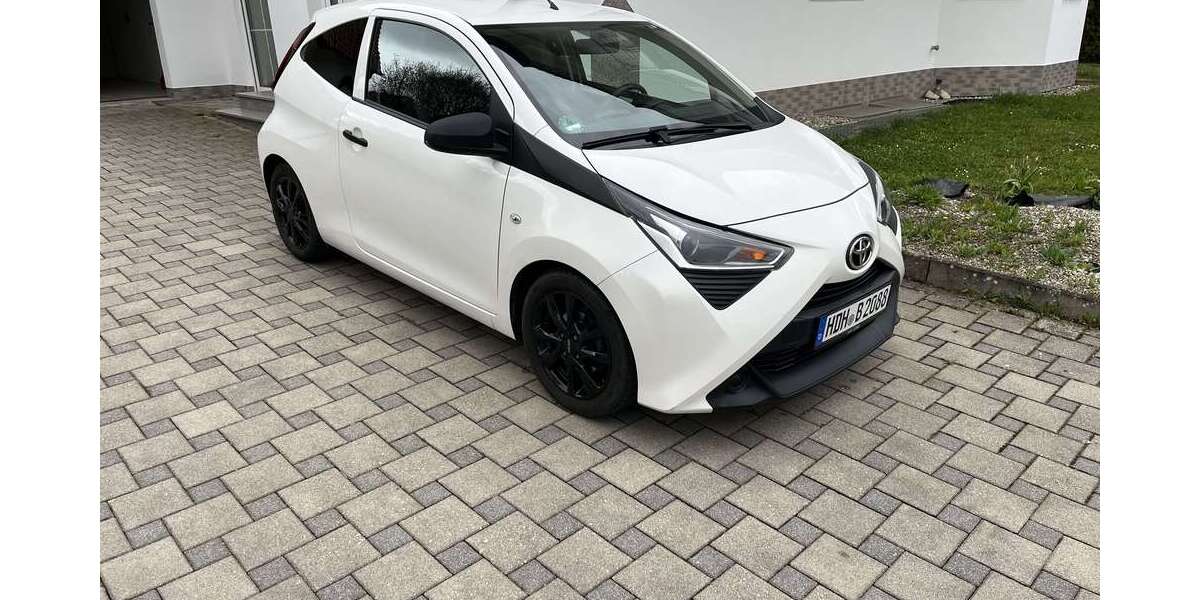 Toyota Aygo 70.000 km 8.800 &euro; Heidenheim an der Brenz, Stadt 89522
