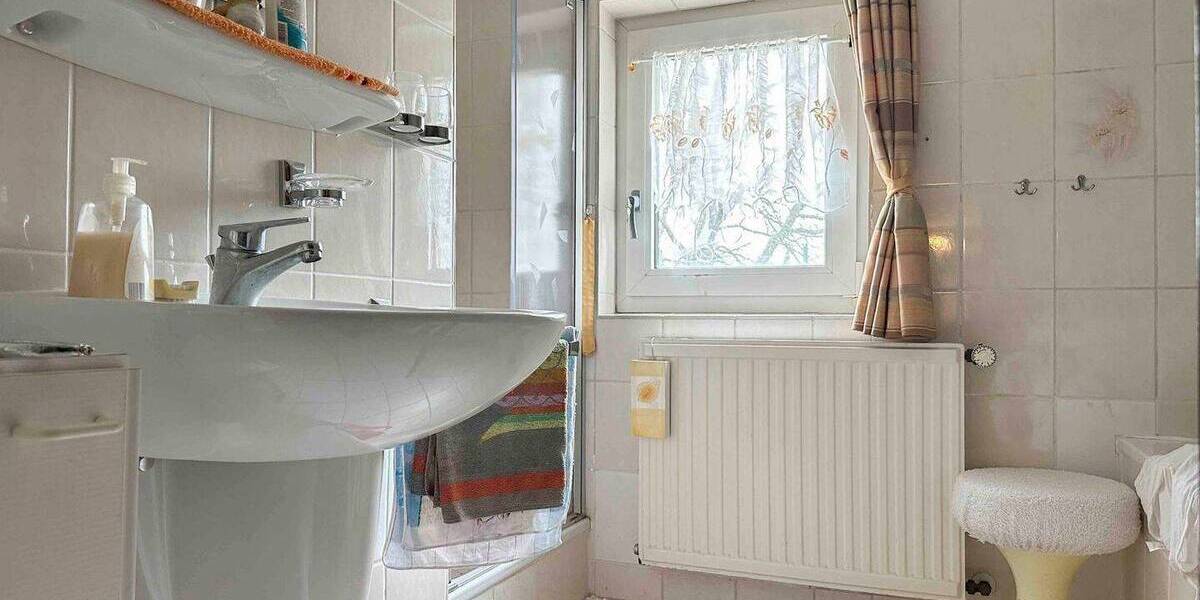 Einfamilienhaus Hennef (Sieg) Köschbusch - 4 Zimmer, 95 m&sup2;, 229.000&euro; | Angebot:26291011