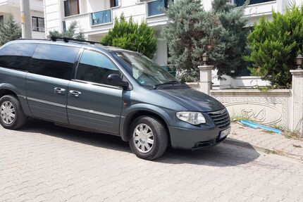 Chrysler Grand Voyager 199.000 km 2.990 &euro; HAMBURG 22309