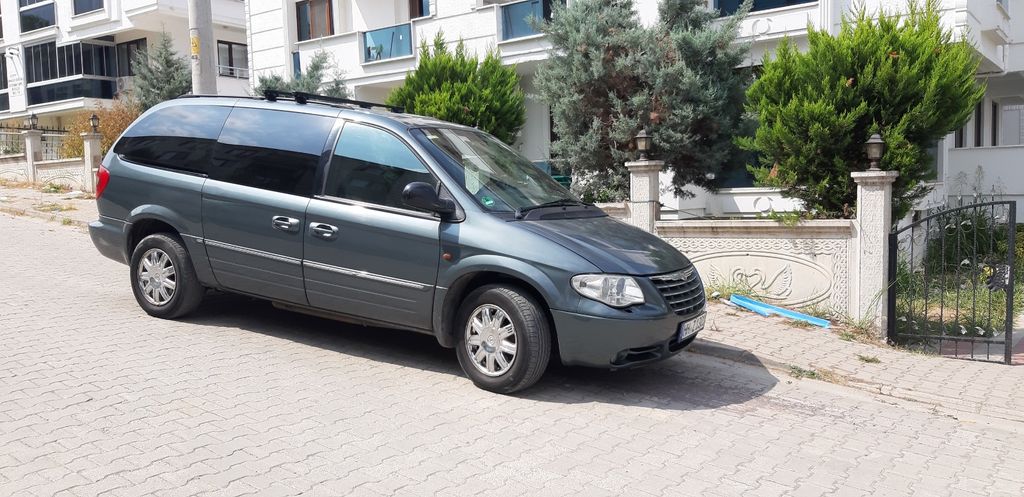 Chrysler Grand Voyager 199.000 km 2.990 &euro; HAMBURG 22309