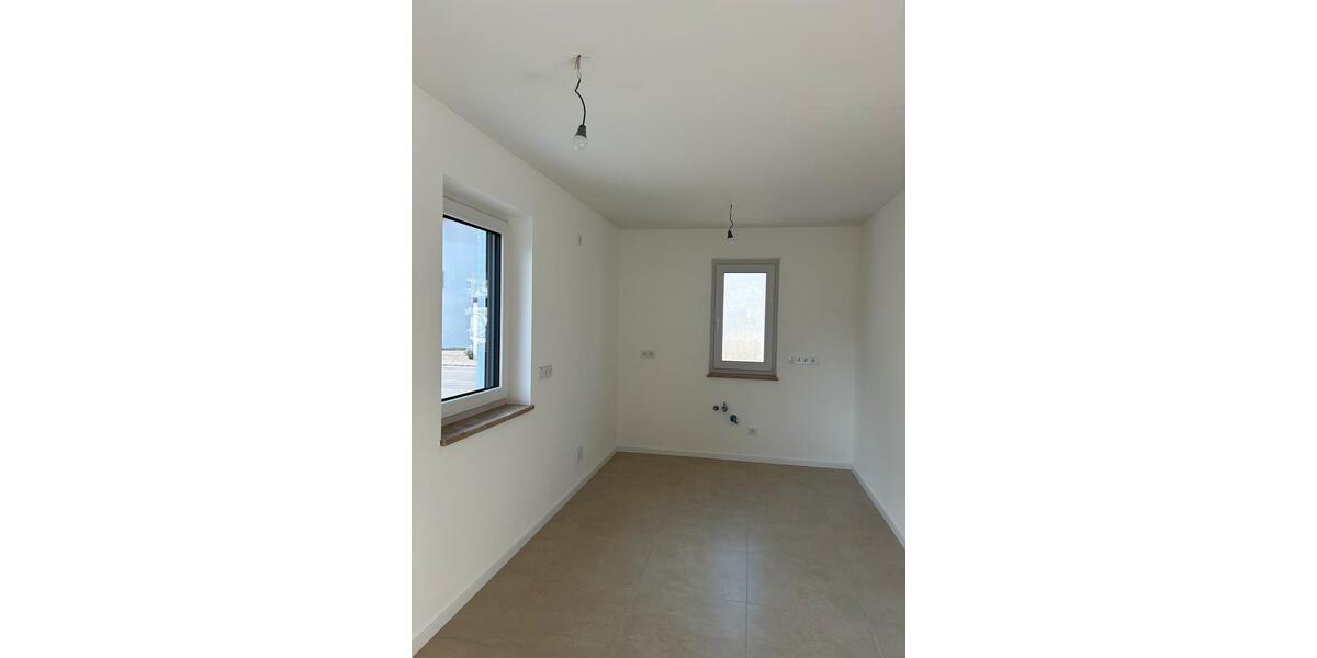 Doppelhaushälfte Zolling - 7 Zimmer, 140 m&sup2;, 2.450&euro; | Angebot:25887155