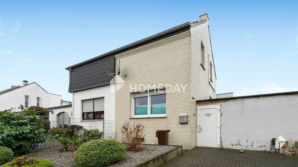 Charmante Doppelhaushälfte in ruhiger Lage mit Garten, Terrasse und solider Ausstattung