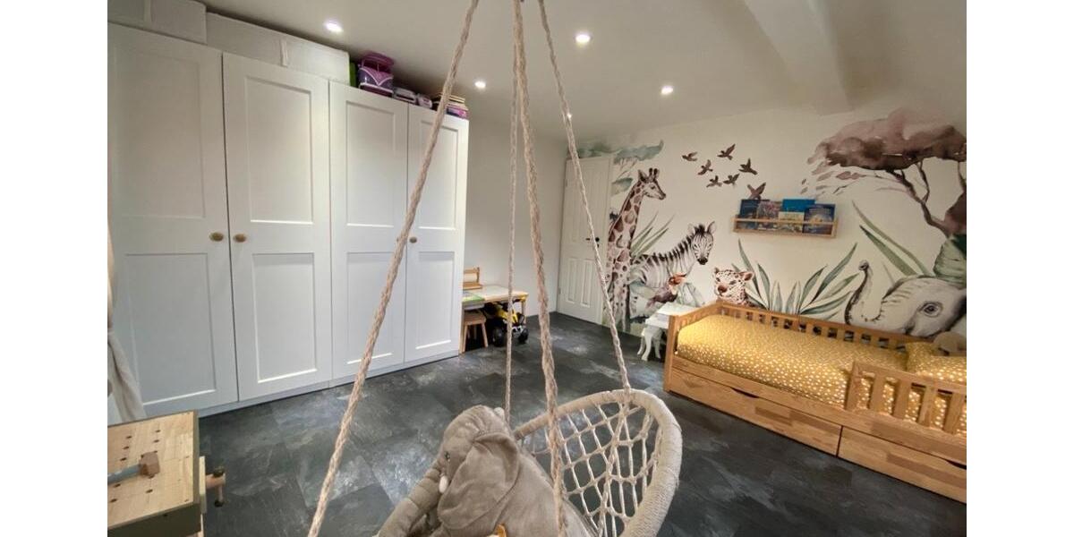 Doppelhaushälfte Calw - 7 Zimmer, 150 m&sup2;, 375.000&euro; | Angebot:25498592