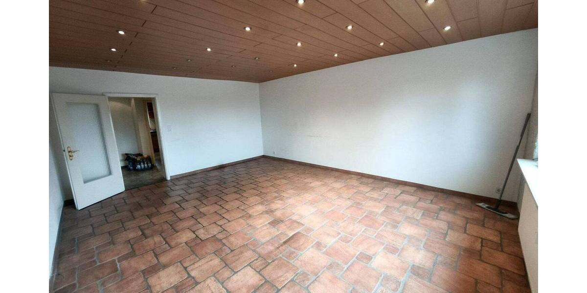 Etagenwohnung Frankfurt am Main Praunheim - 3 Zimmer, 88 m&sup2;, 1.200&euro; | Angebot:26866272
