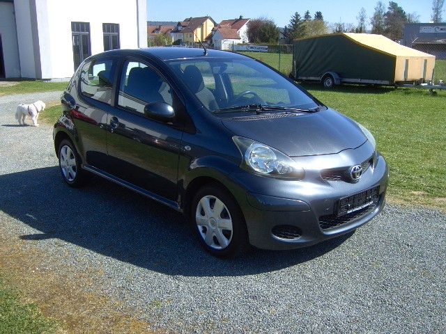 Aygo (X)