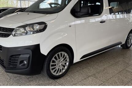 Opel Vivaro 60.000 km 24.888 &euro; Wuppertal 42329