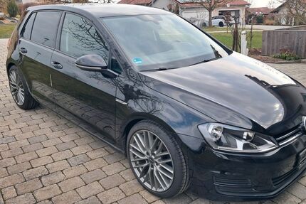 VW Golf 211.756 km 6.299 &euro; Hofkirchen 94544