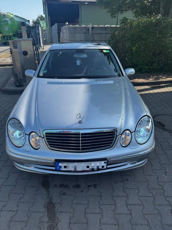320