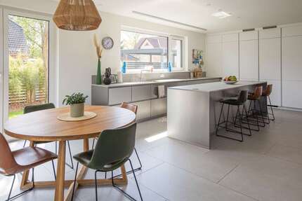 Haus Berlin Pankow - 5 Zimmer, 145 m&sup2;, 3.000&euro; | Angebot:26442315