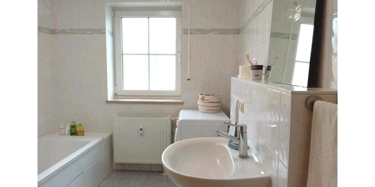 Dachgeschoßwohnung Burglengenfeld - 4 Zimmer, 85 m&sup2;, 299.000&euro; | Angebot:26855948